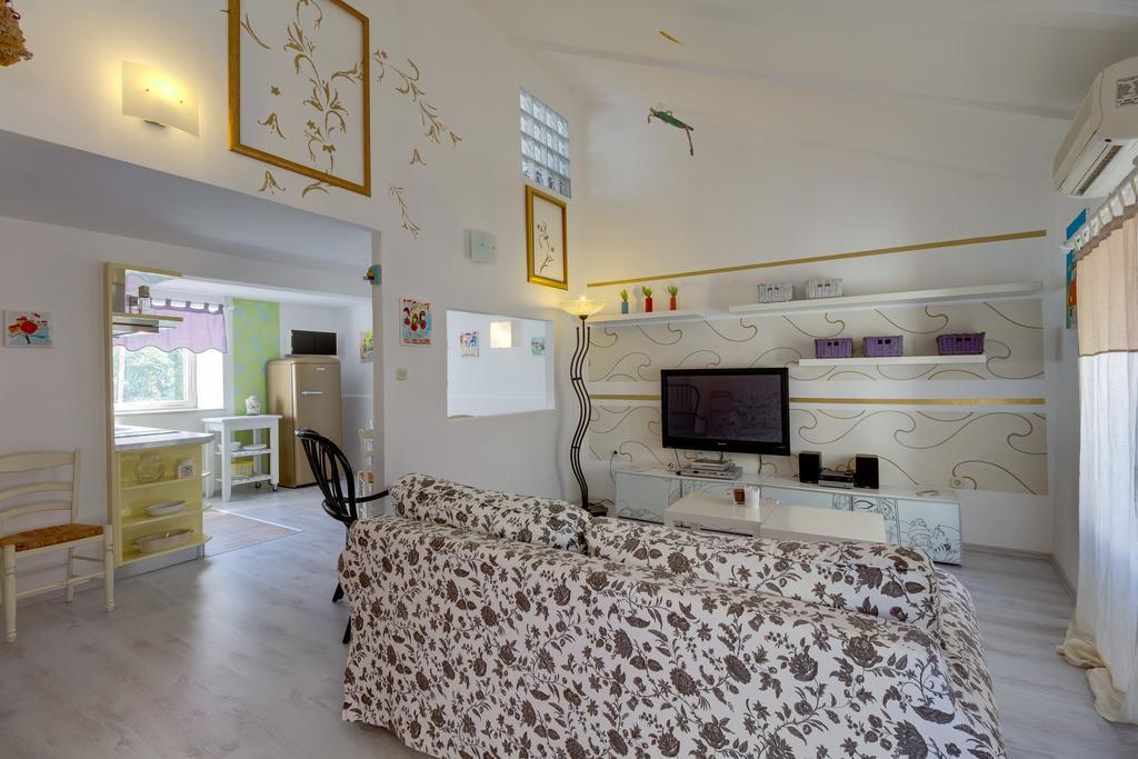 Apartments Mandarina Mali Lošinj Eksteriør billede
